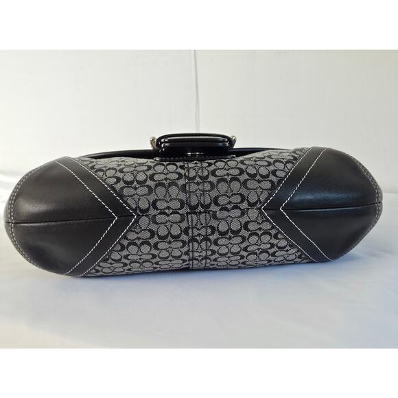 Vintage Coach Soho 6818 Leather and Signature Canvas Print Bag/Purse - Picture 4 of 16